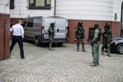 NIEOFICJALNIE: To ten sam sprawca podłożył bombę i żądał okupu w złocie - 1
