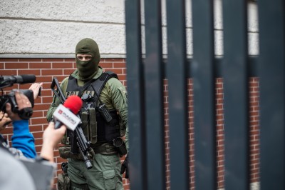 NIEOFICJALNIE: To ten sam sprawca podłożył bombę i żądał okupu w złocie - 5