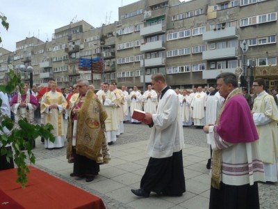 Boże Ciało. Procesje na Dolnym Śląsku [ZDJĘCIA Z WROCŁAWIA]