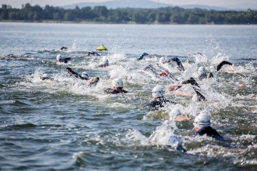 Triathloniści zmierzyli się w Mietkowie [ZDJĘCIA]