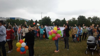 Cichy protest przyjaciół chorego Konrada z Legnicy (ZDJĘCIA) - 0