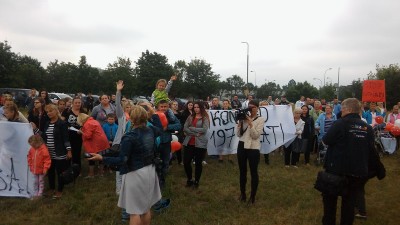 Cichy protest przyjaciół chorego Konrada z Legnicy (ZDJĘCIA) - 3