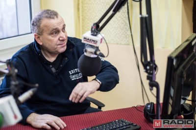 Grzegorz Schetyna łączy się w b&oacute;lu z ofiarami zamachu w Nicei