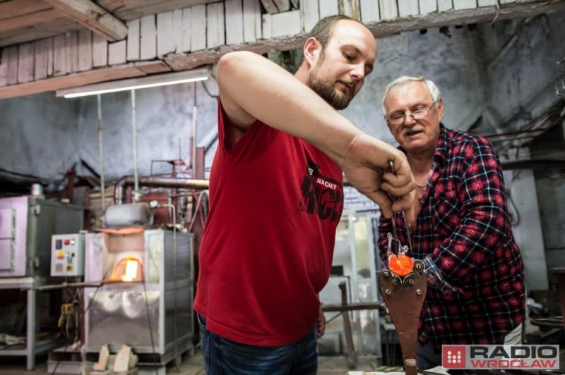 Szklarska Poręba słynie z pięknego szkła. To tutaj tworzą artystyczne wyroby (ZDJĘCIA) – fot. Andrzej Owczarek