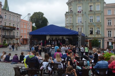 DRJ: Zabawa z kawą przy folklorze w Nowej Rudzie - 16