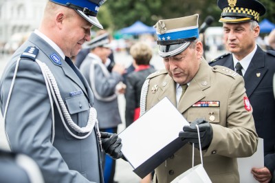 Święto Policji we Wrocławiu. Awanse i medale dla funkcjonariuszy - 24