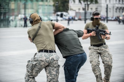 Święto Policji we Wrocławiu. Awanse i medale dla funkcjonariuszy - 27