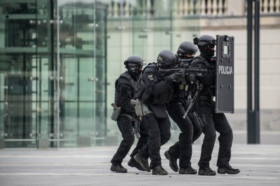 Święto Policji we Wrocławiu. Awanse i medale dla funkcjonariuszy - 31