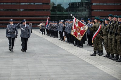 Święto Policji we Wrocławiu. Awanse i medale dla funkcjonariuszy - 8