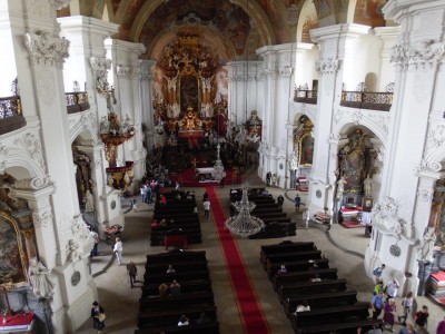 Tysiące pielgrzymów wędruje do Krzeszowa (ZOBACZ) - 8