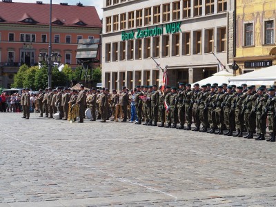 Święto Wojska Polskiego na wrocławskim Rynku (ZOBACZ) - 14