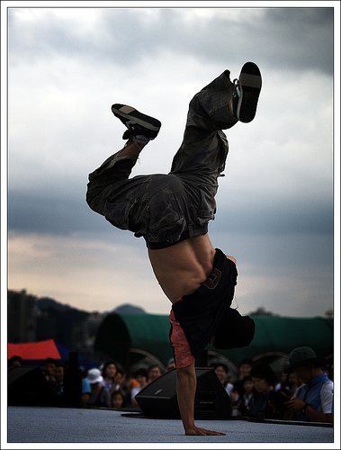 Chrześcijański hip hop: bez chlania i ćpania można żyć (Posłuchaj) - (Fot. Flickr / JaeYong, BAE)