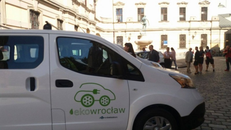 Elektryczne samochody zasiliły flotę Urzędu Miejskiego we Wrocławiu -