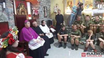Uroczystości związane z 1050-leciem chrztu Polski na szczycie Ślęży