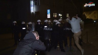 Zamieszki przed komisariatem w Miliczu