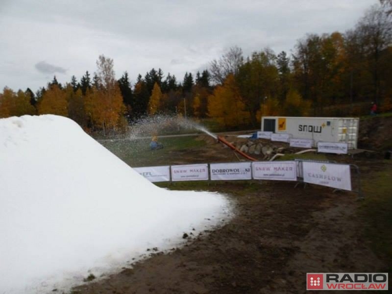 Karpacz: Pierwsza w Polsce maszyna do robienia śniegu niezależnie od temperatury na zewnątrz - fot. Piotr Słowiński
