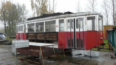 Zabytkowy tramwaj niszczeje w MPK. Miał być wyremontowany