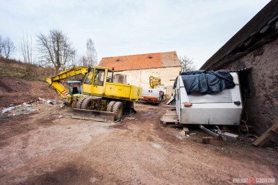 Centrum nauki na wsi. W Dobkowie wywołują trzęsienia ziemi i powodzie - 10
