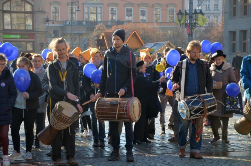 Wrocław świętuje Dzień Życzliwości (MNÓSTWO ZDJĘĆ) – fot. Małgorzata Gawryś-Domitraszczyk, Andrzej Owczarek
