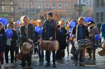 Wrocław świętuje Dzień Życzliwości (MN&Oacute;STWO ZDJĘĆ)