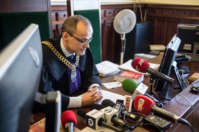 Dziesięć miesięcy bezwzględnego więzienia za spalenie kukły Żyda - 7