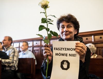 Dziesięć miesięcy bezwzględnego więzienia za spalenie kukły Żyda - 8