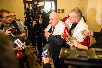 Dziesięć miesięcy bezwzględnego więzienia za spalenie kukły Żyda - 10