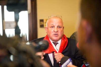 Dziesięć miesięcy bezwzględnego więzienia za spalenie kukły Żyda - 11