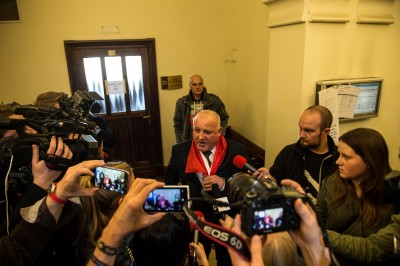 Dziesięć miesięcy bezwzględnego więzienia za spalenie kukły Żyda - 12