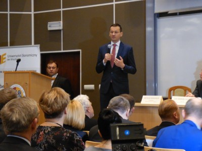 Wicepremier Morawiecki: Kilogram polskiego eksportu kosztuje 1,7 euro - 14