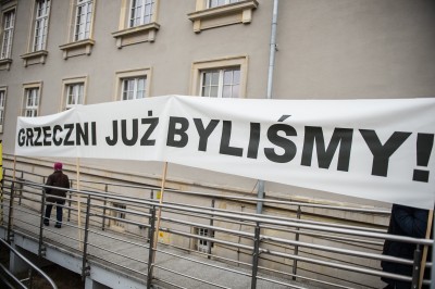Manifestacja opozycji przed Urzędem Wojewódzkim - 4