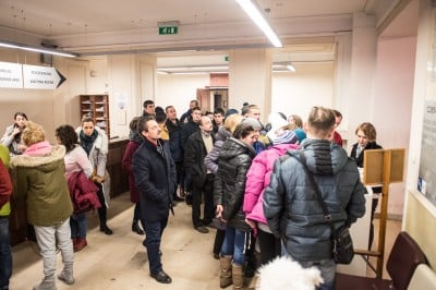 Kolejki obcokrajowców przed urzędem wojewódzkim [ZDJĘCIA] - 4
