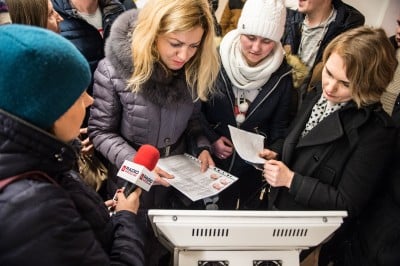 Kolejki obcokrajowców przed urzędem wojewódzkim [ZDJĘCIA] - 7