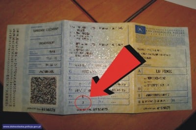  21 pasażerów w samochodzie z zarejestrowanymi 3 miejscami - 6