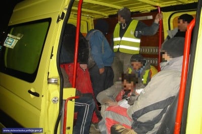  21 pasażerów w samochodzie z zarejestrowanymi 3 miejscami - 7