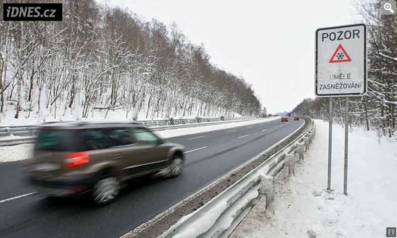 Jedziesz do Czech na narty? Uważaj, sztuczny śnieg utrudnia ruch [WIDEO] - fot. www.idnes.cz
