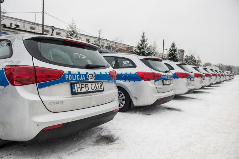 37 nowych radiowozów dla policji (ZDJĘCIA) - zdjęcia: Andrzej Owczarek