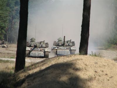 Czołgiści przeczesują lasy w poszukiwaniu grzybiarzy (Fotoreportaż) - 5