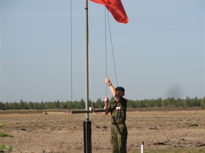 Czołgiści przeczesują lasy w poszukiwaniu grzybiarzy (Fotoreportaż) - 7