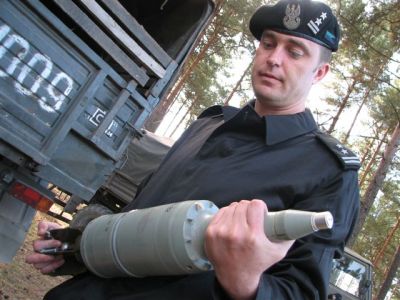 Czołgiści przeczesują lasy w poszukiwaniu grzybiarzy (Fotoreportaż) - 9