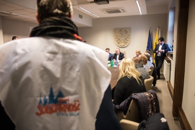 Ważą się losy Teatru Polskiego, a dyrektor prezentuje repertuar - 3