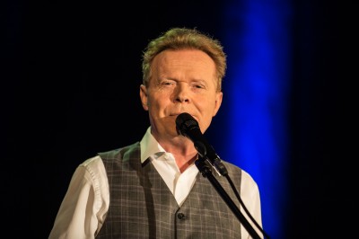 Michał Bajor w Sali Koncertowej Radia Wrocław. Na scenie gościnnie Ania Wyszkoni  - 4