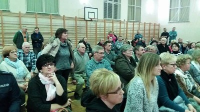 Kiełczów: Tysiące aut i... ani skrawka pobocza. Starosta: "To da się zrobić" - 3
