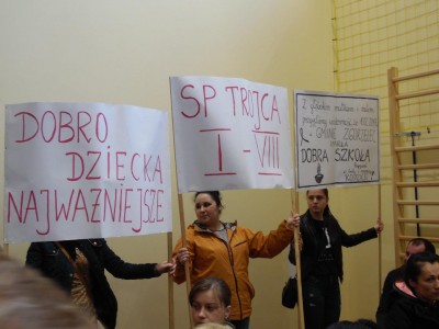 "Panie kuratorze, niech nam Pan pomoże". Rodzice walczą o małe szkoły - 1