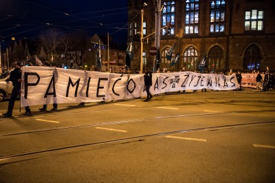 Marsz pamięci "Żołnierzy Niezłomnych" przeszedł ulicami Wrocławia - 9