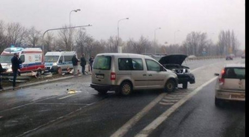 Wrocław: Wypadek na Sobieskiego. Ranna kobieta w ciąży - fot. Szymon Kobielarz