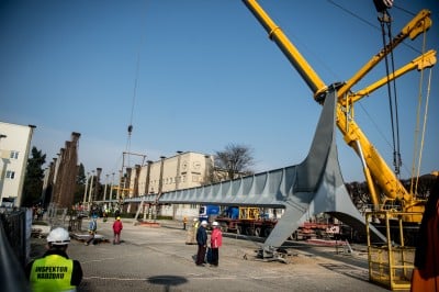 Wrocławska iglica już stoi! [Zdjęcia] - 15