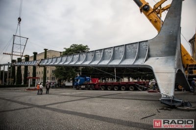 Wrocławska iglica już stoi! [Zdjęcia] - 10
