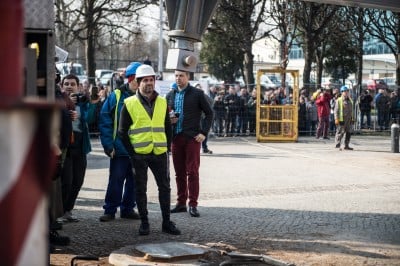 Wrocławska iglica już stoi! [Zdjęcia] - 22