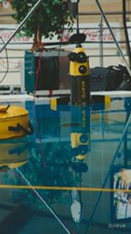 Dronem 200 metrów...pod wodę. Robot powstał we Wrocławiu [FILMY] - 2